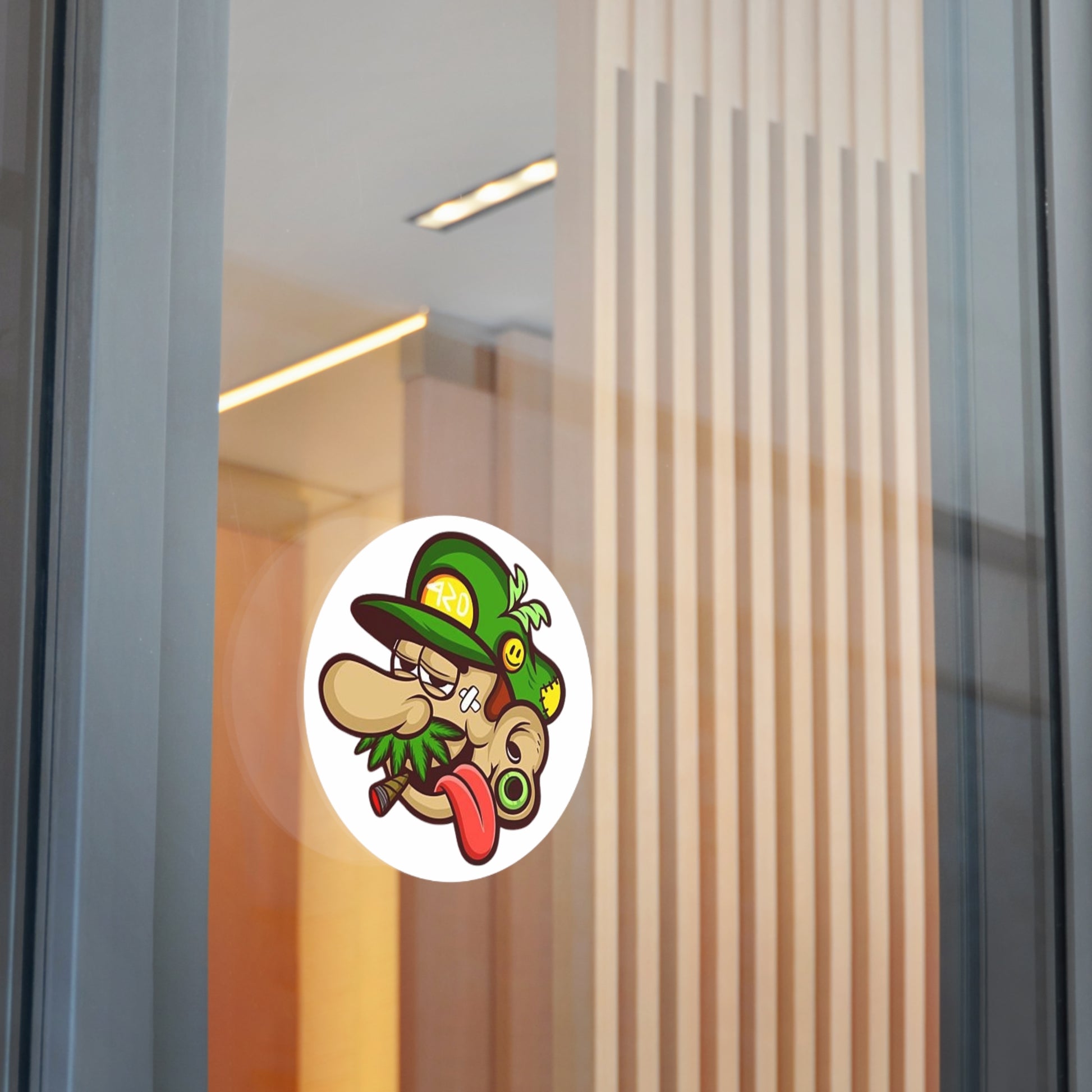 Luigi Smoking&Chilling - Round Vinyl Stickers -