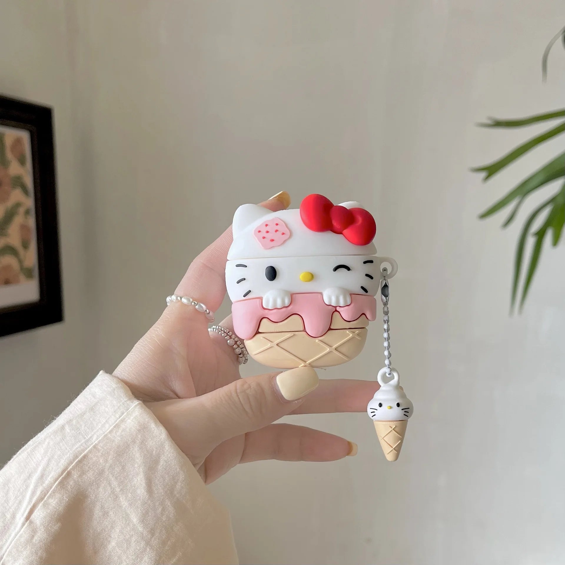 Hello Kitty Airpods Case